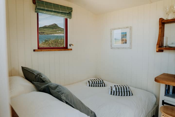 Coastal Shepherd huts photo 2