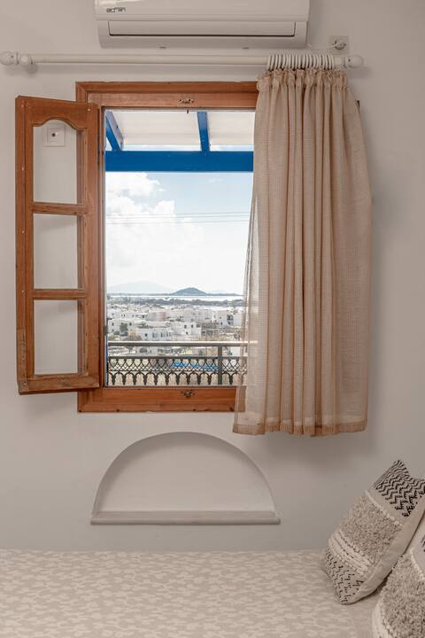 Naxos Sea View Studio