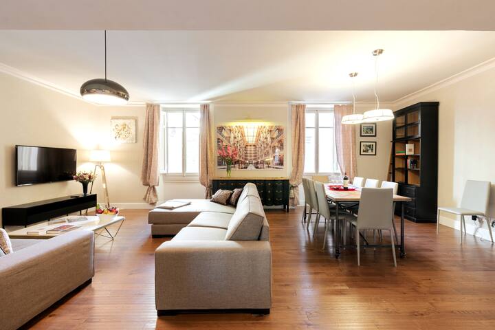 Atmosphere of Home in Florence: Cathedral View gallery image 5