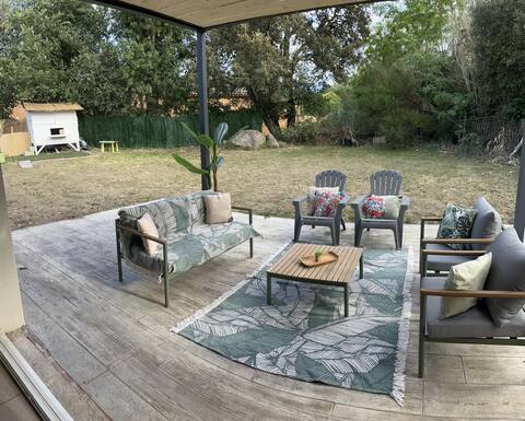 Nice villa in a great location.