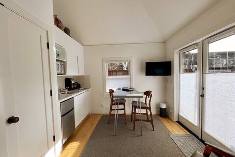 Modern Rockridge Studio with Private Deck