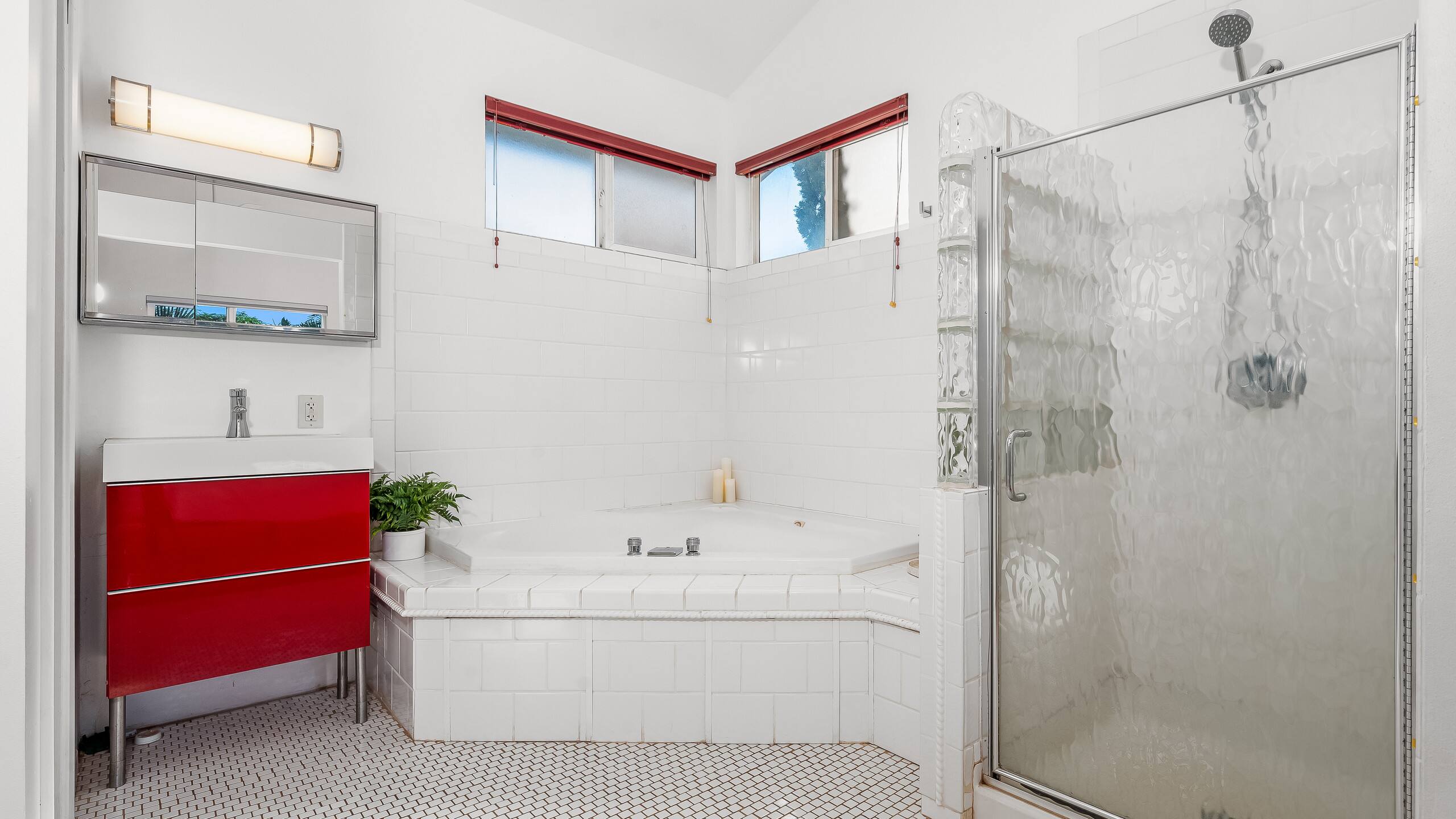 Romantic Suite | Tropical Escape | BBQ & Hot Tub - Image 62