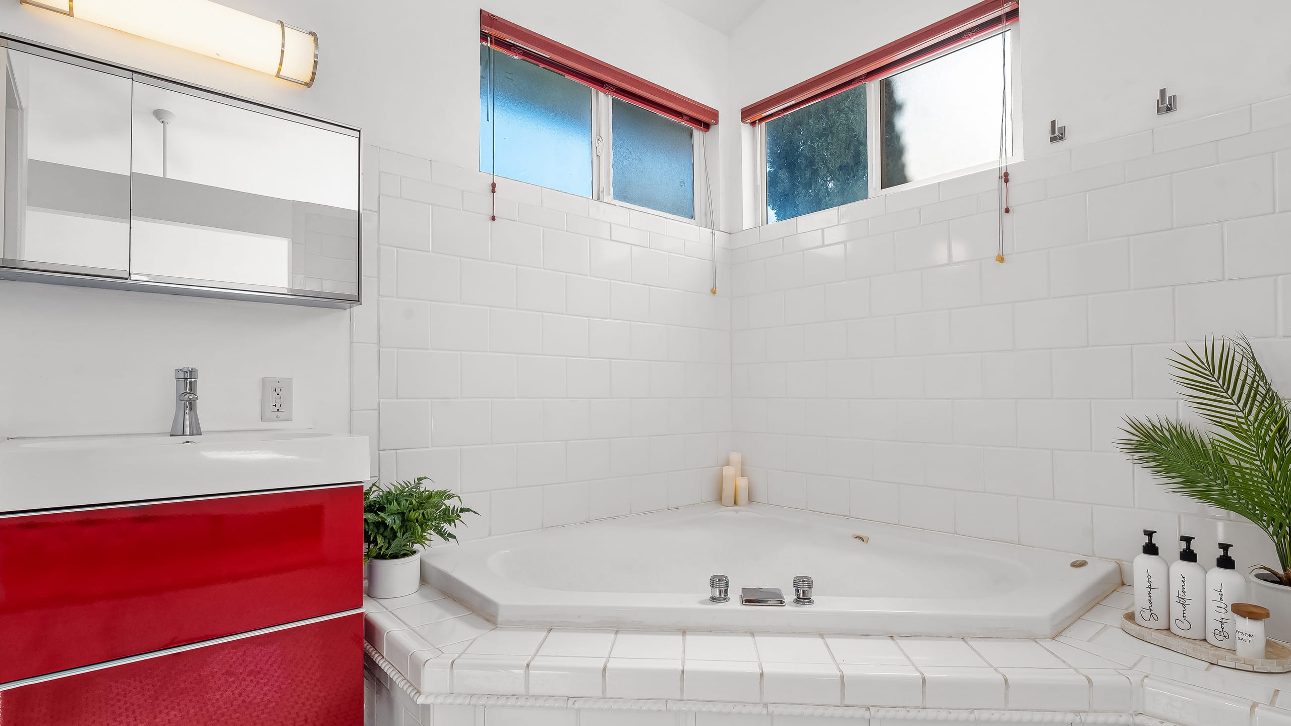 Romantic Suite | Tropical Escape | BBQ & Hot Tub - Image 57