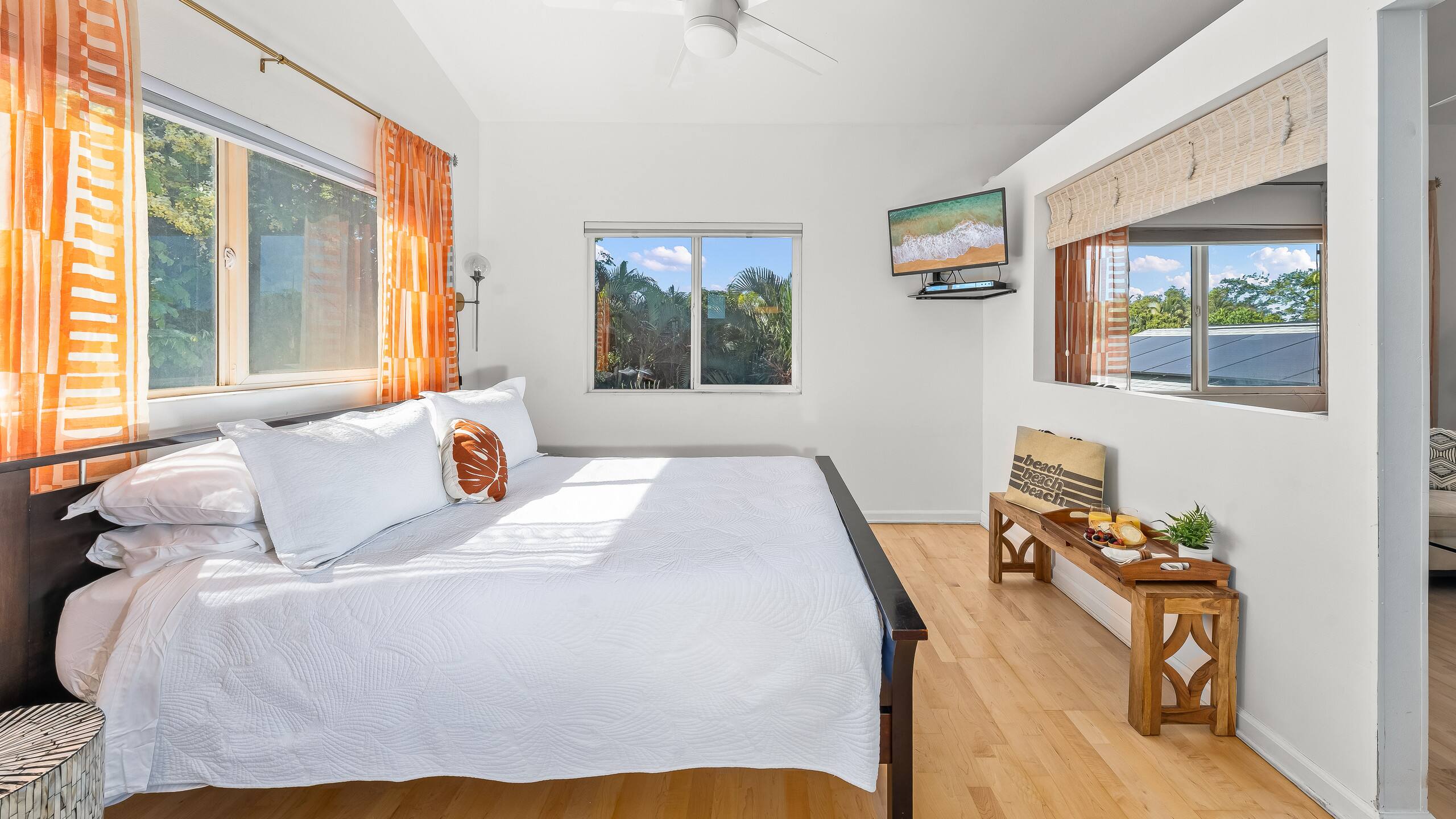 Romantic Suite | Tropical Escape | BBQ & Hot Tub - Image 14