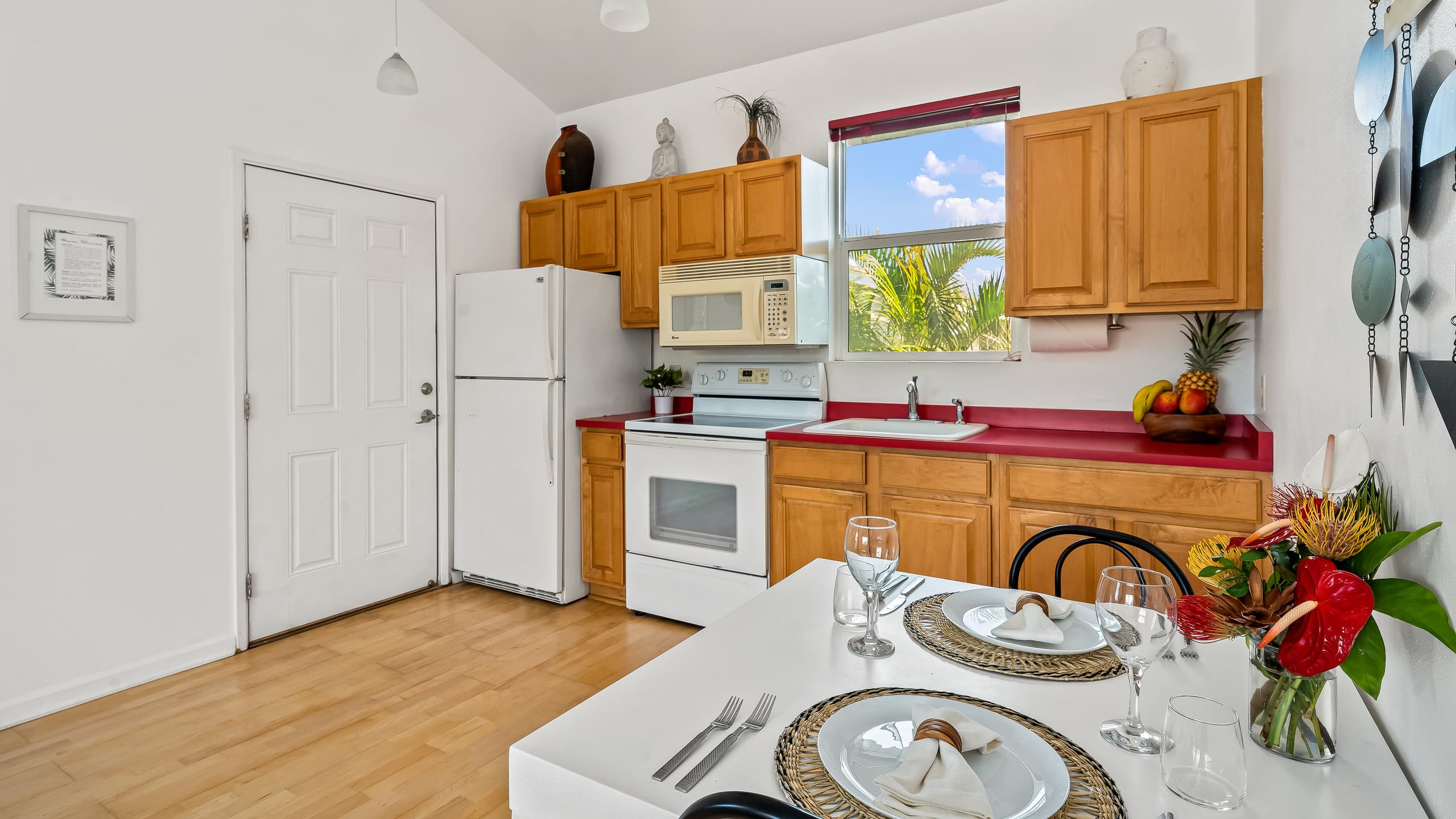 Romantic Suite | Tropical Escape | BBQ & Hot Tub - Image 73