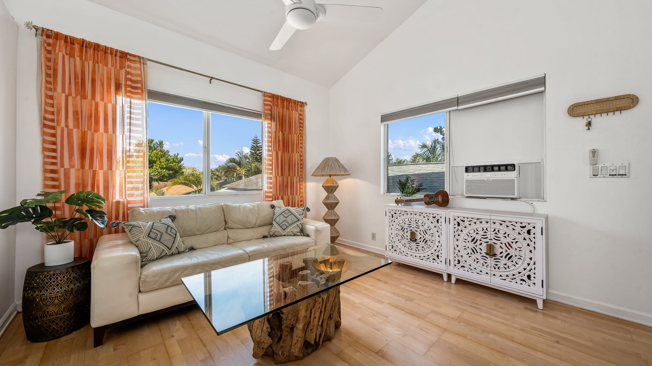 Romantic Suite | Tropical Escape | BBQ & Hot Tub - Image 11