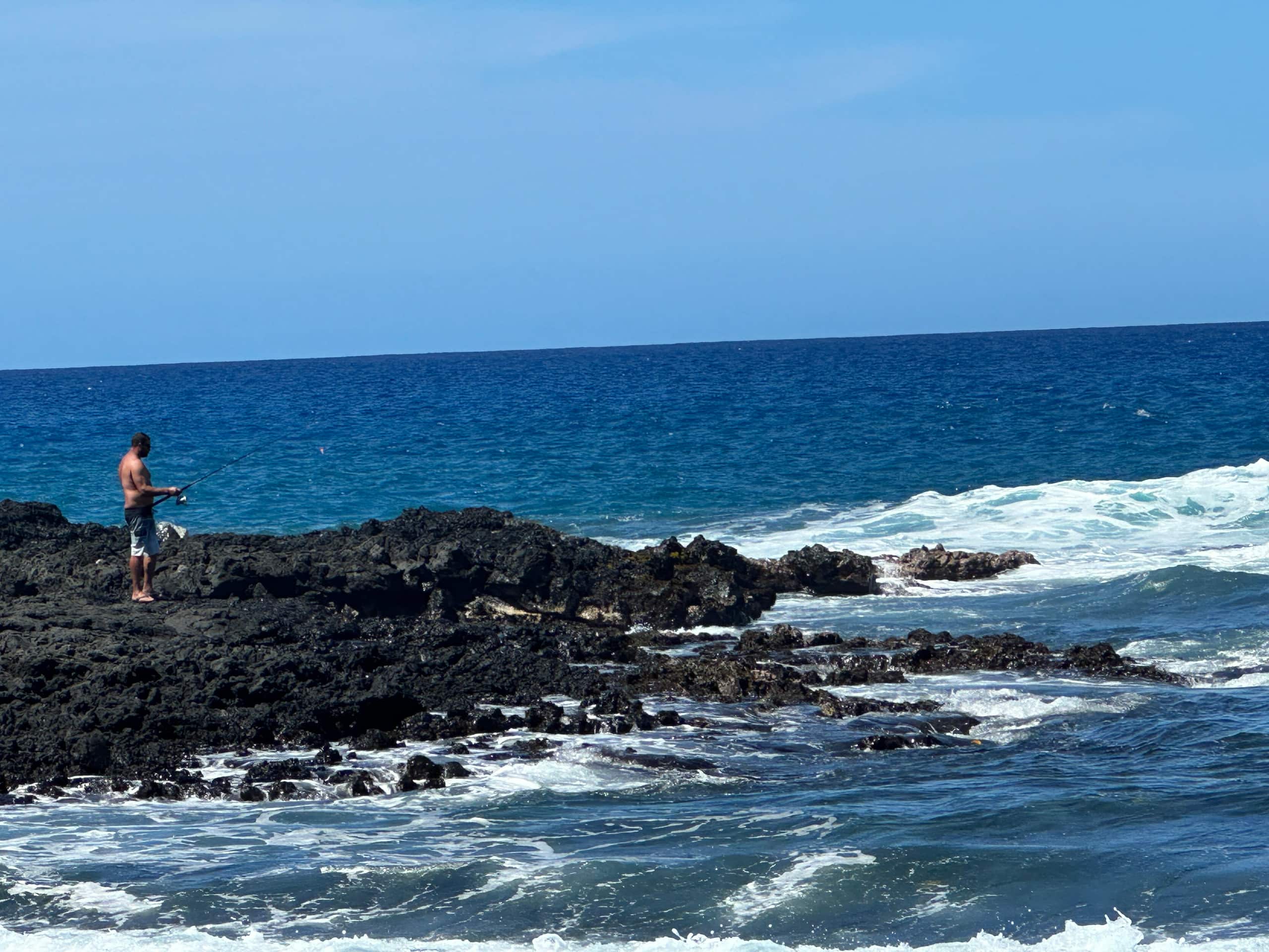 Condo in Kailua-Kona · ★4.92 · 2 bedrooms · 2 beds · 2 private baths - Image 56
