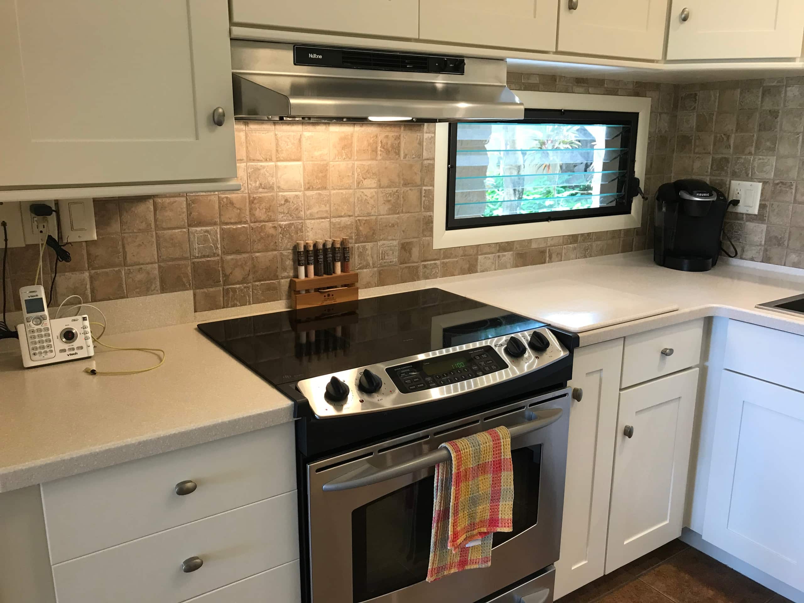 Condo in Kailua-Kona · ★4.92 · 2 bedrooms · 2 beds · 2 private baths - Image 9
