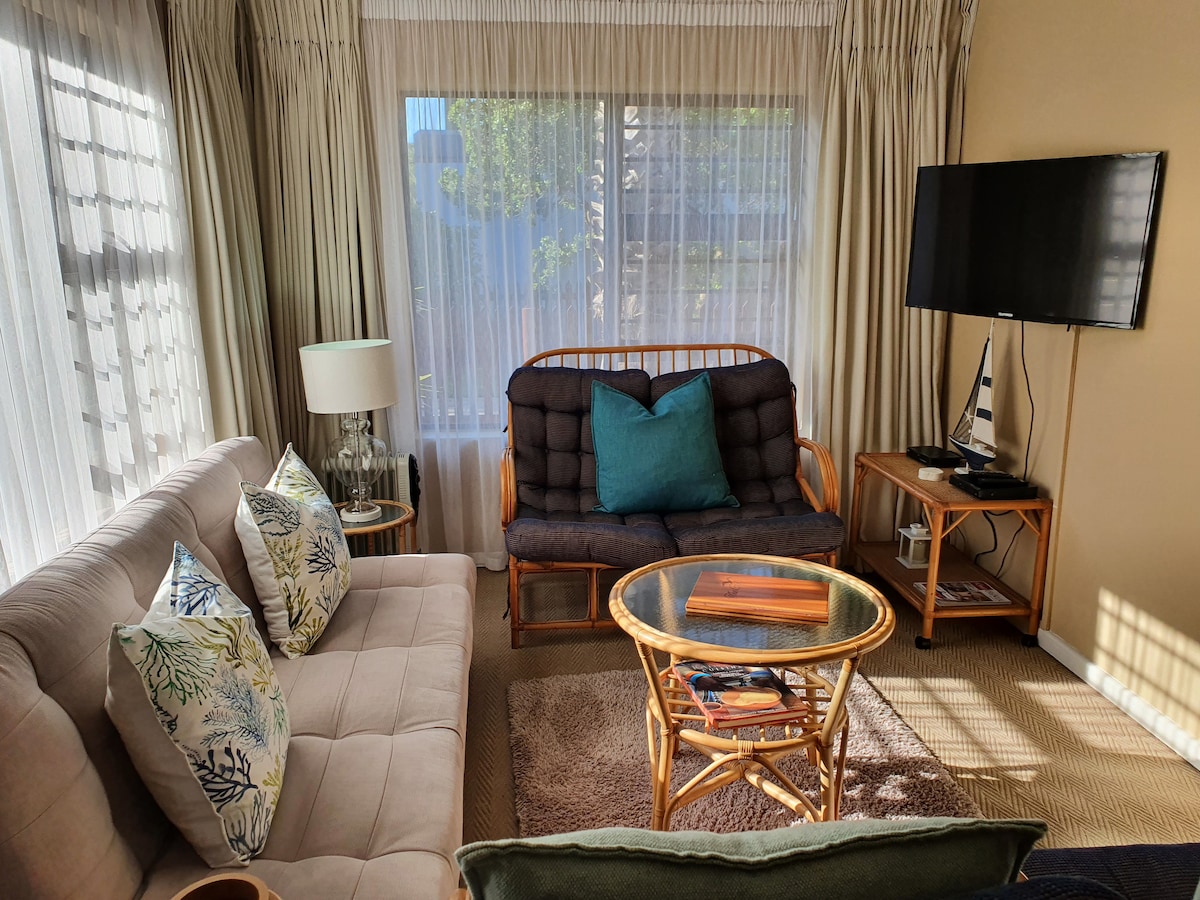 The Gull Cottage Living Room