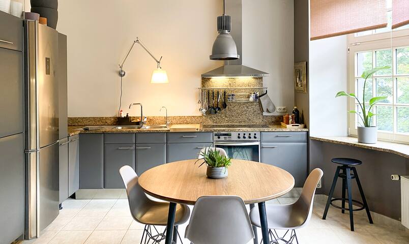 Spacious 2-story apt. w/ terrace – 280 m2 gallery image 4