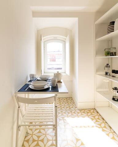 Amazing Rooftop Terrace at City Center gallery image 4