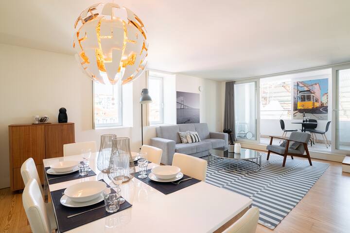 Amazing Rooftop Terrace at City Center gallery image 2