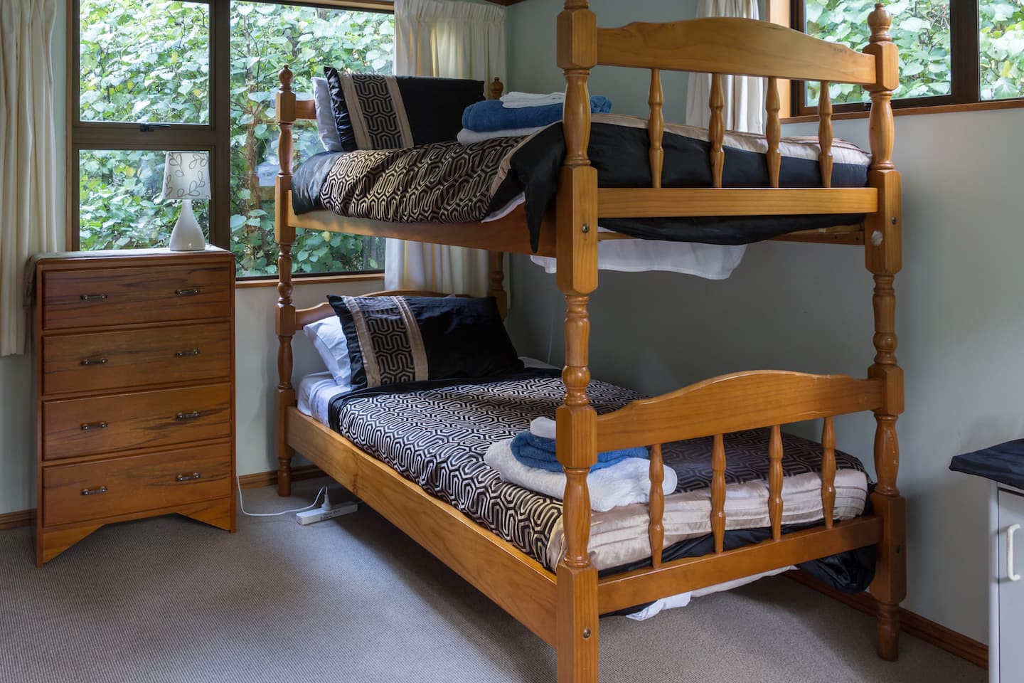 Birdsong Cottage - Native Forest Retreat 5