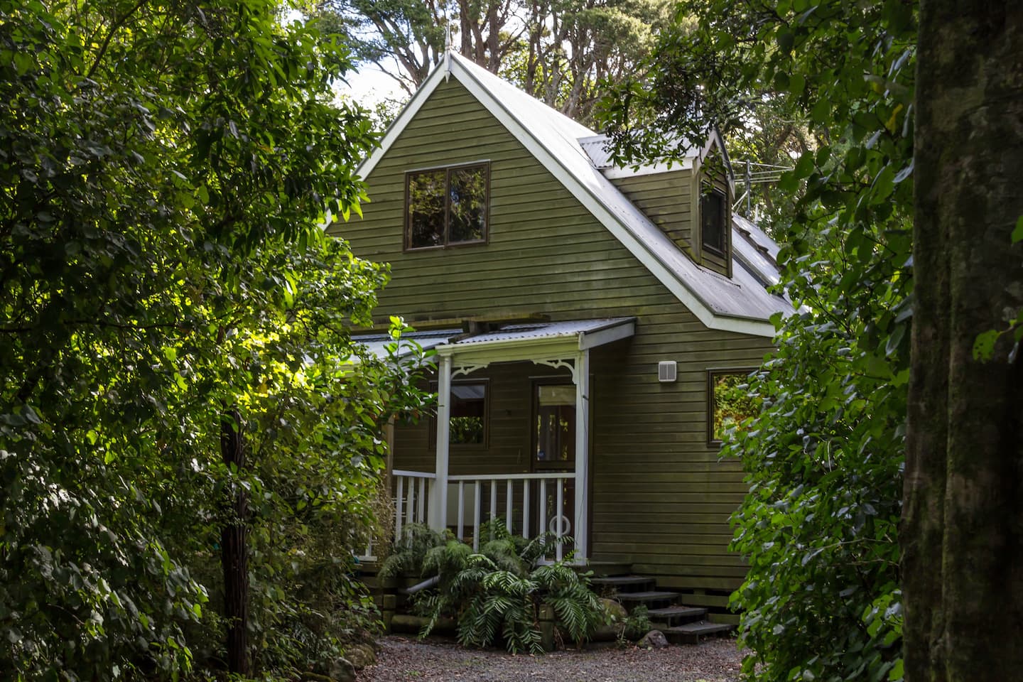 Birdsong Cottage - Native Forest Retreat 1