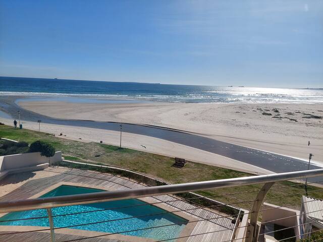 Cape Beach Penthouse gallery image 5