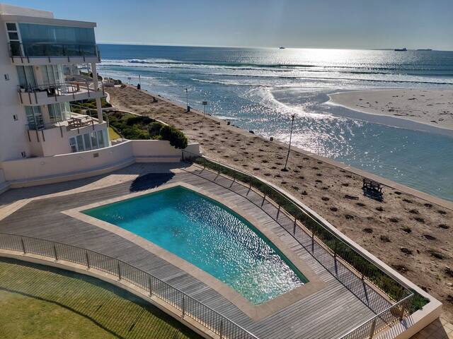 Cape Beach Penthouse gallery image 3