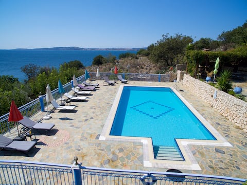 Stella Di Mare Seaview Studio Poolside 3