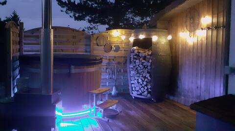 family cottage for 9 people