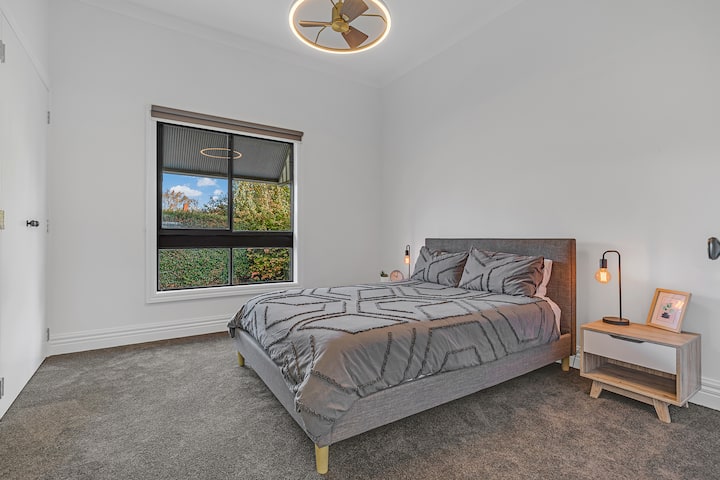 Dormitorio 4, cama tamaño queen
