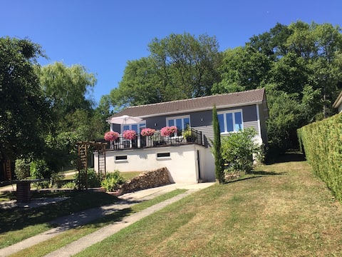 Close to DISNEYLAND, house in a green setting