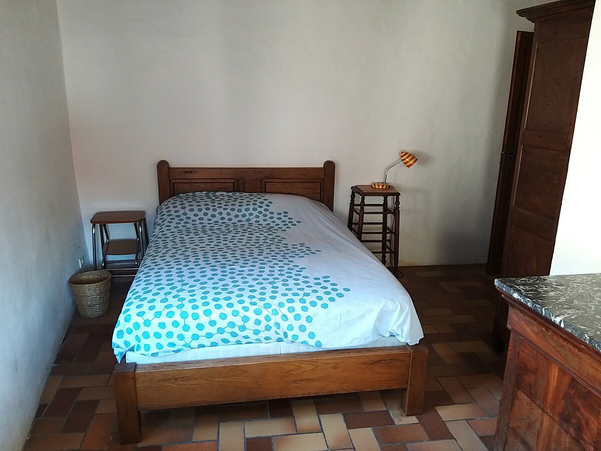 საძინებელი 2