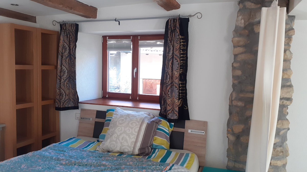 Sehemu ya juu: kitanda cha watu wawili