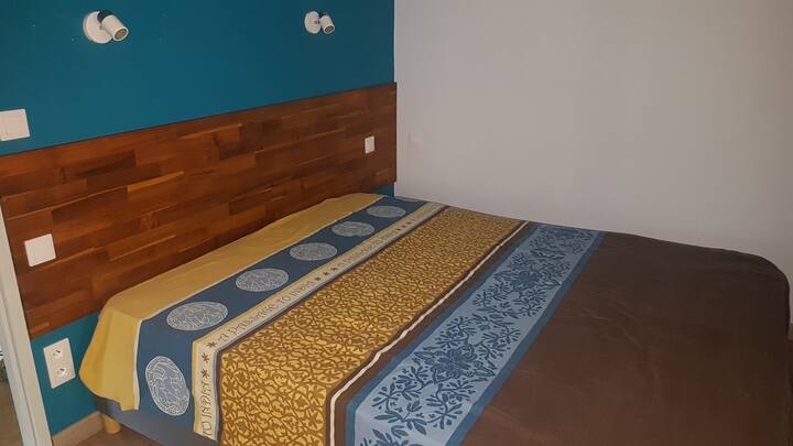 krevat dhome gjumi 160 2 dollap i madh magazinimi