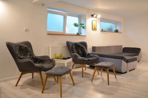 Popular Airbnb listing: Kiki's "Pharmacy"- Cozy Studio near city center in Cluj