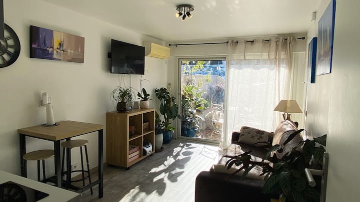 Très Lumineux Studio Climatisé Jardin Et Parking - Perpignan