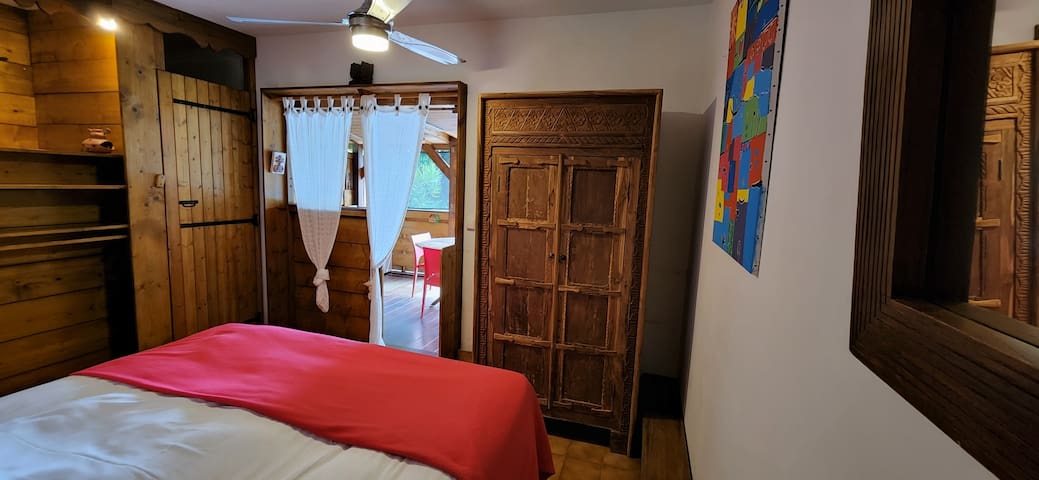 Entire home with 1 bedrooms in guadeloupe - Studio vue piscine