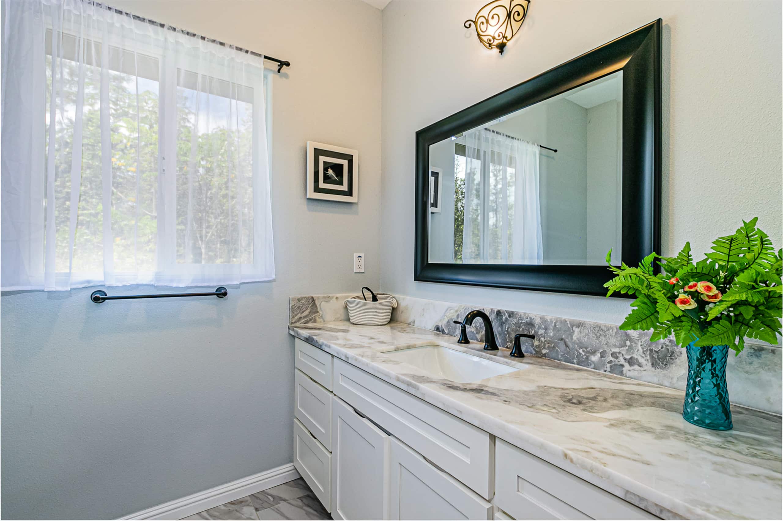 Home in Keaau · ★4.67 · 3 bedrooms · 5 beds · 2 private baths - Image 23