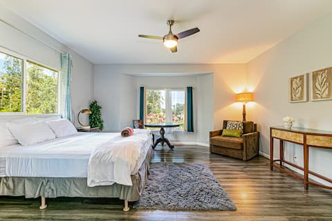 Hilo Red Ti Leaf Vacation House is your choice!