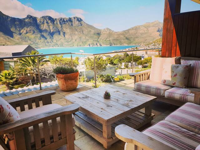 Hout Bay Breeze Luxury Holiday House gallery image 2