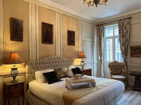 Character house in the historic heart of Fougères