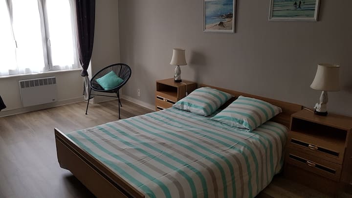 Grande chambre à l'étage