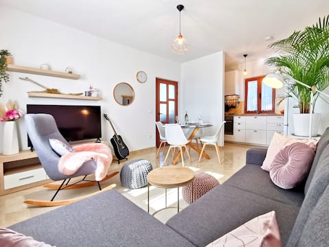 Top performing Airbnb: Artemis - cozy apartment with garden and hot tub in Općina Višnjan