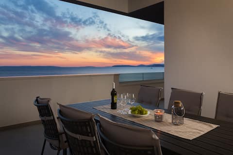 Villa Four Brothers - Luxury Penthouse Suite