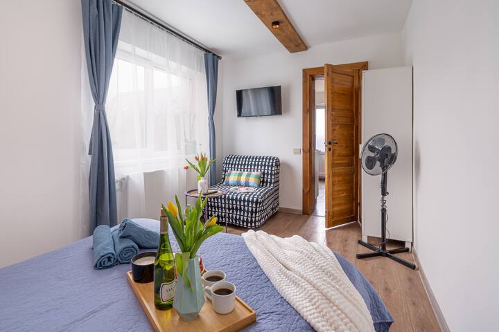 2Bedr_Apartm.for Families, Free Parking,Playground gallery image 2