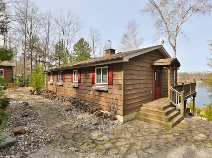 Chesley Lake Vacation Rentals & Homes South Bruce Peninsula, Canada