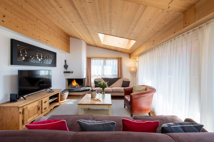 Chalet Balthazar 4 – Central Villars, Great Views gallery image 2