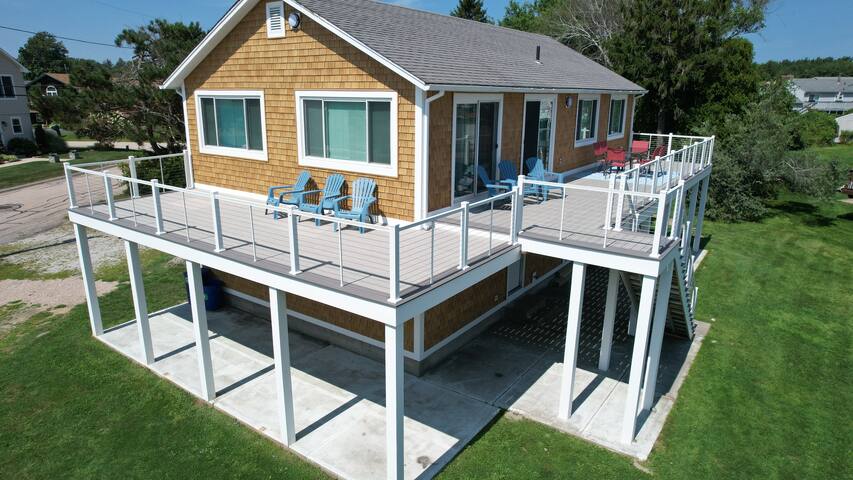 Water Views! Extremely close to Beach! gallery image 2