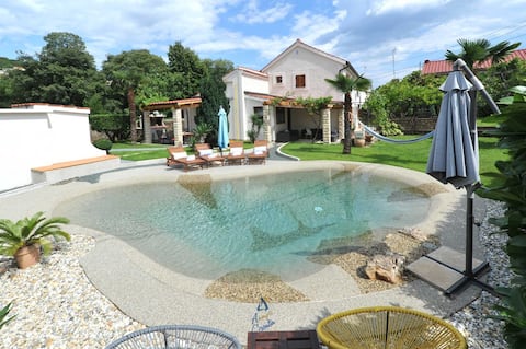 Villa Antonia *****