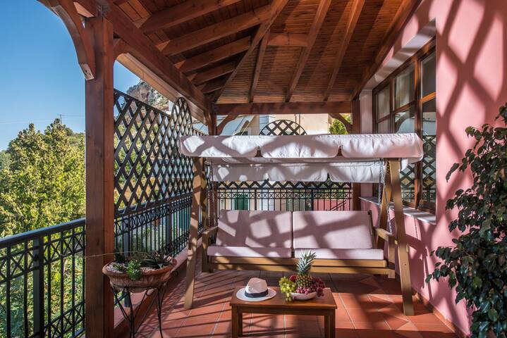 Villa Greco gallery image 2