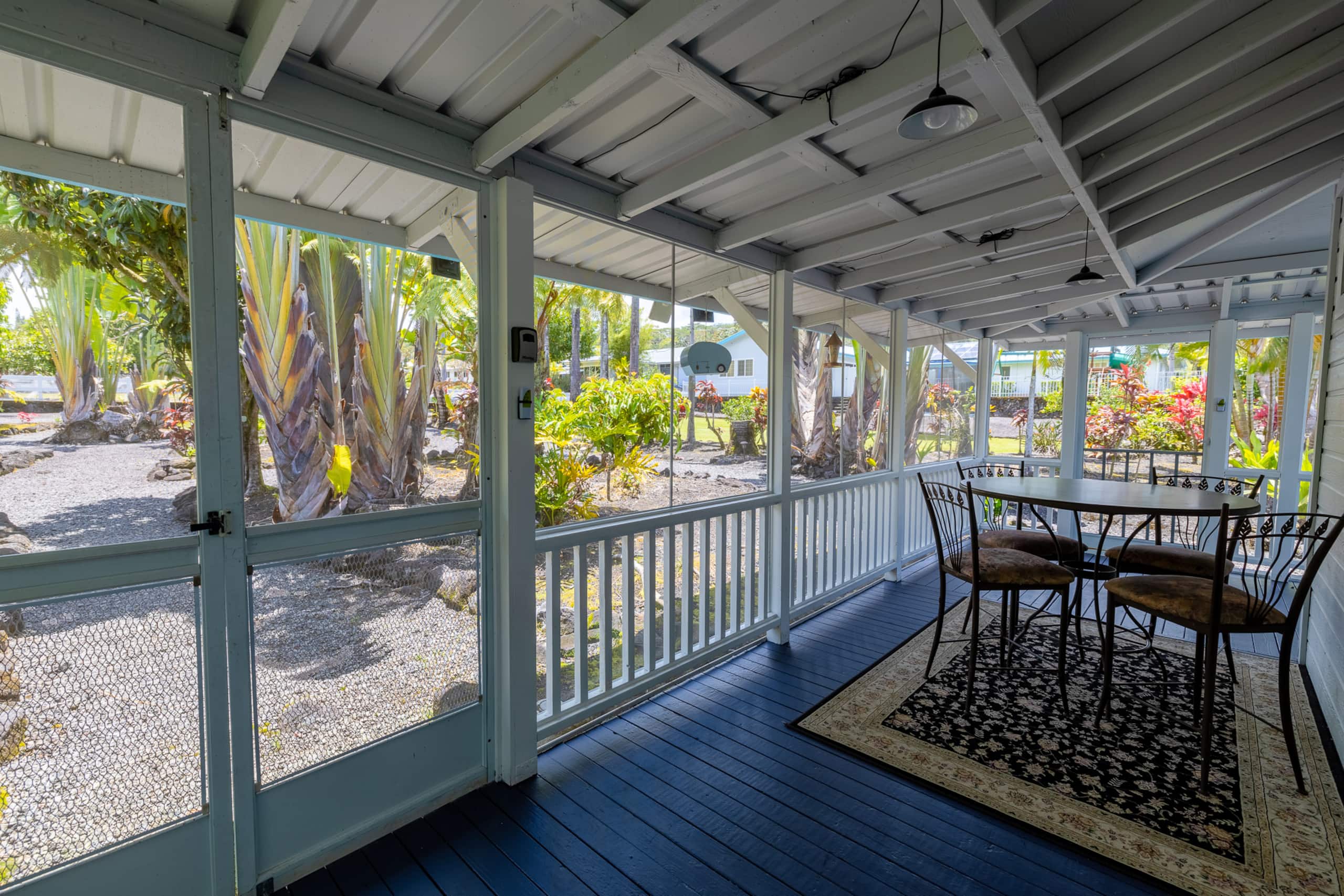 Home in Hilo · ★4.98 · 1 bedroom · 2 beds · 1 bath - Image 18
