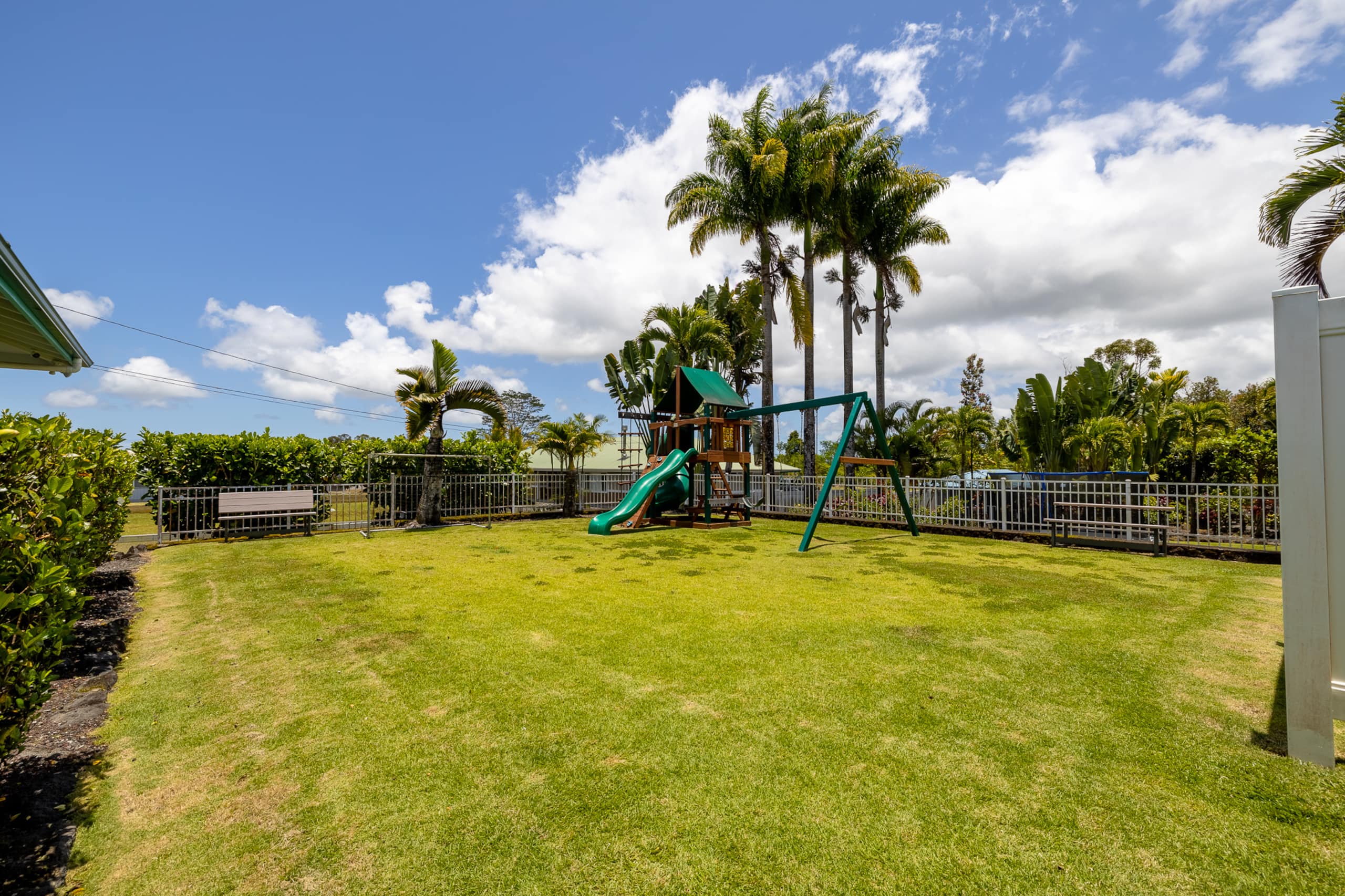 Home in Hilo · ★4.98 · 1 bedroom · 2 beds · 1 bath - Image 20