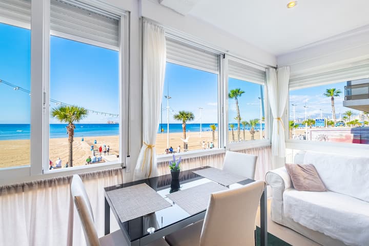 Beautiful Beachfront Apartment Levante Benidorm