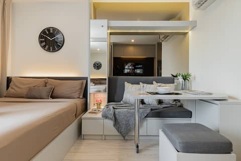 Stunning Studio, 1 step to MRT, near Chatuchak