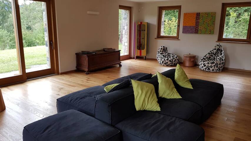 Luxury countryhouse surrounded by woods gallery image 5