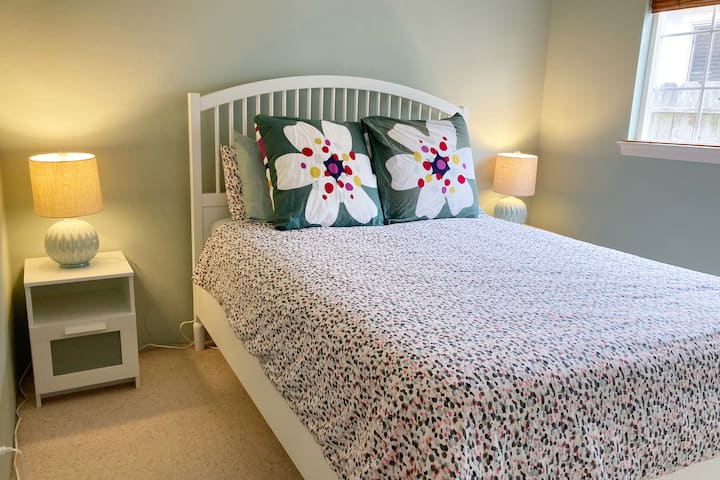 1号卧室标准双人床