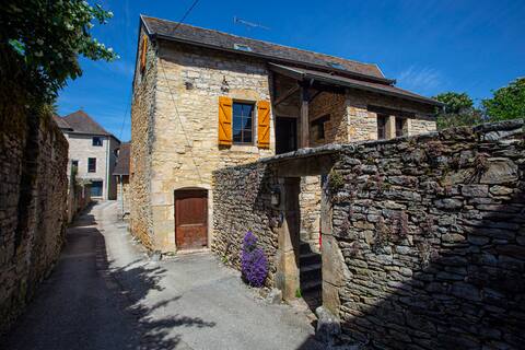 Stone house in the heart of a medieval village